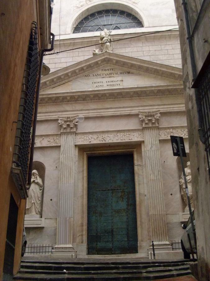 La Quiete In Centro Storico Apartment Genoa Exterior photo